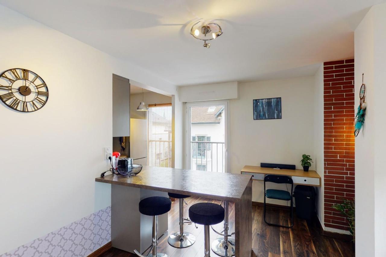 Le Berthollet 9 - Renovated Apartment 1 Bedroom 2 Steps - Annecy Center المظهر الخارجي الصورة